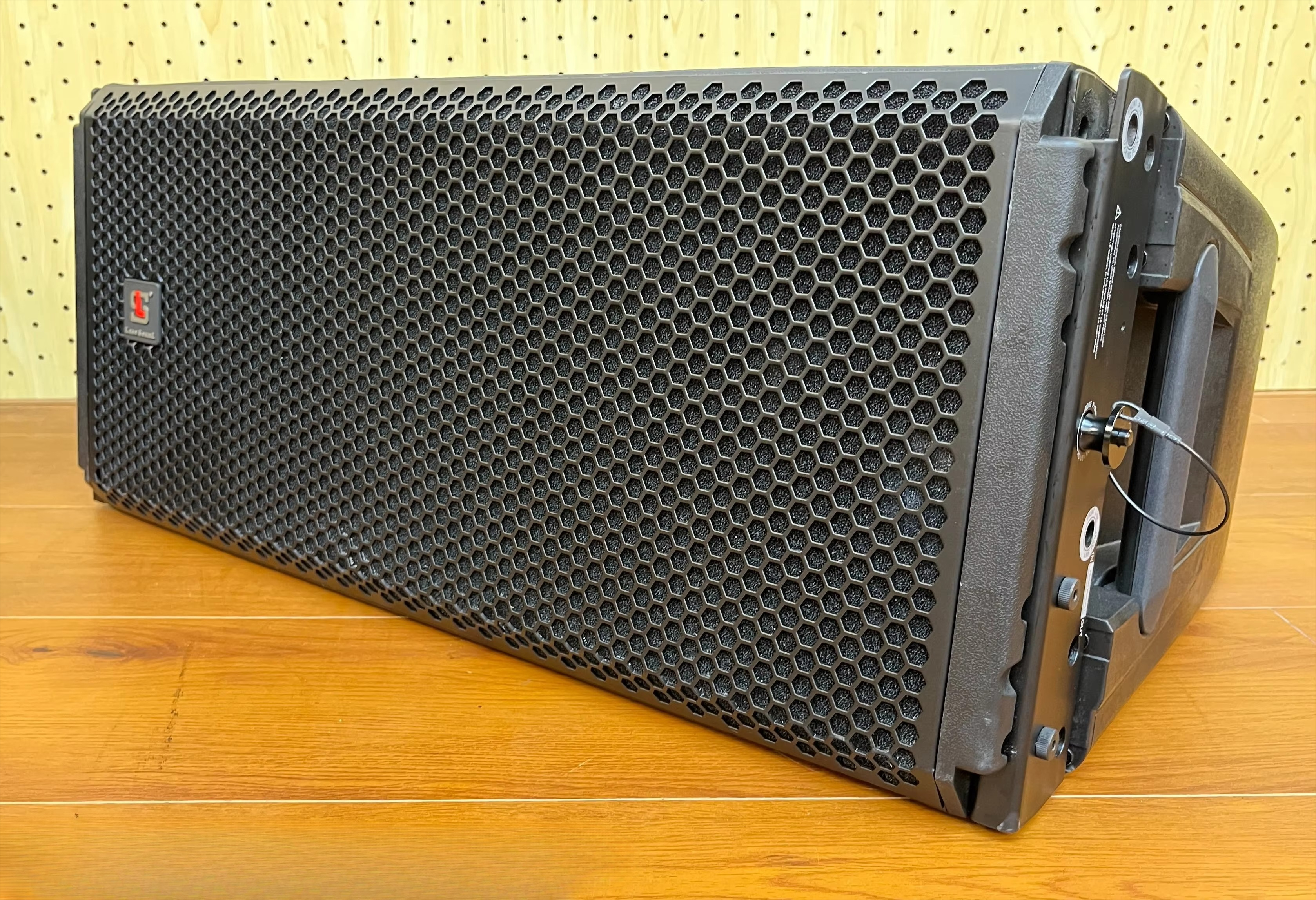 HDL30A Active Line Array Speak - Outdoor Power Line reseña y precio